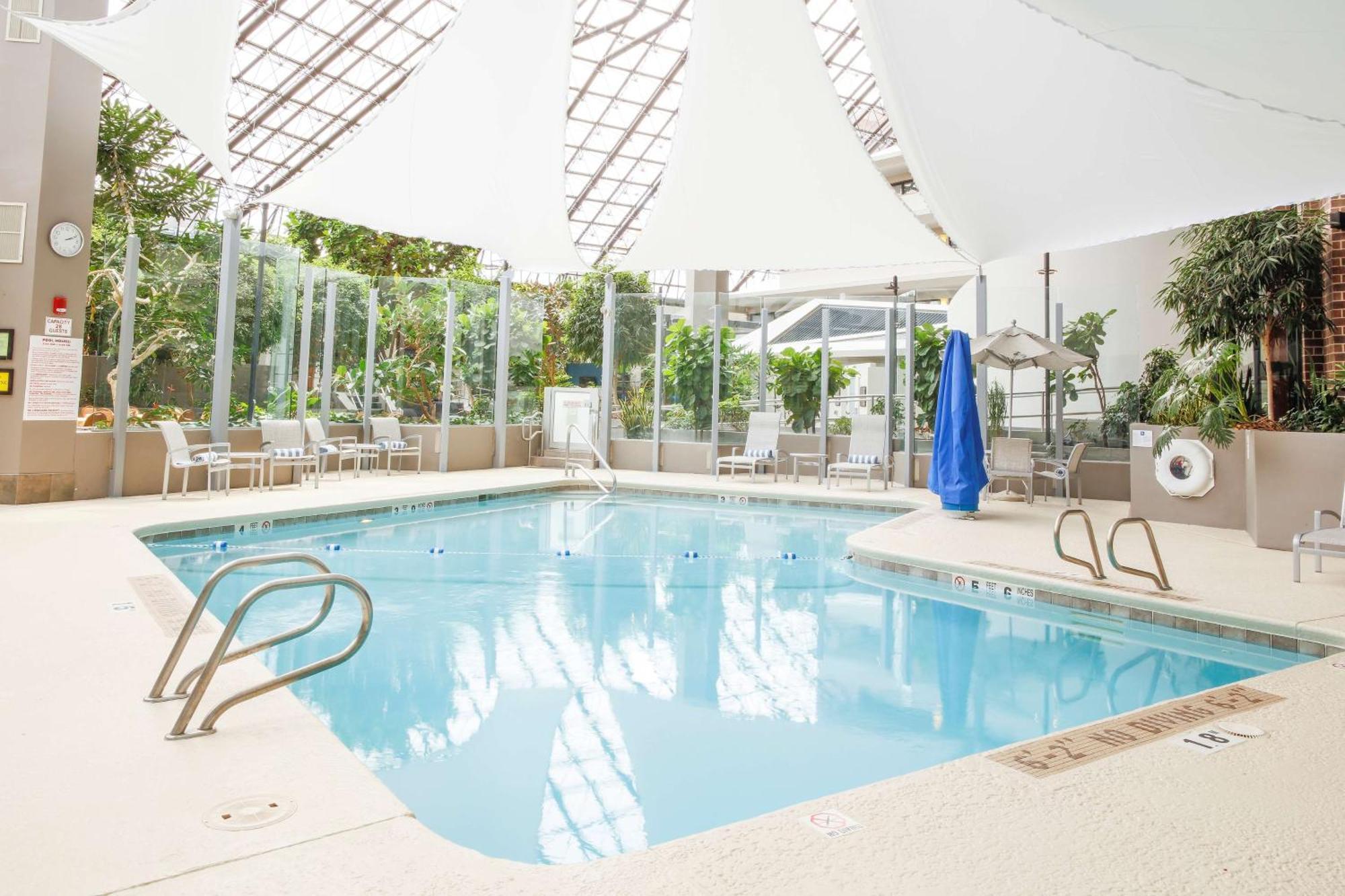 Doubletree By Hilton Rochester Henrietta Eksteriør billede